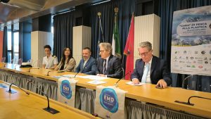 Gara di pesca alla plastica