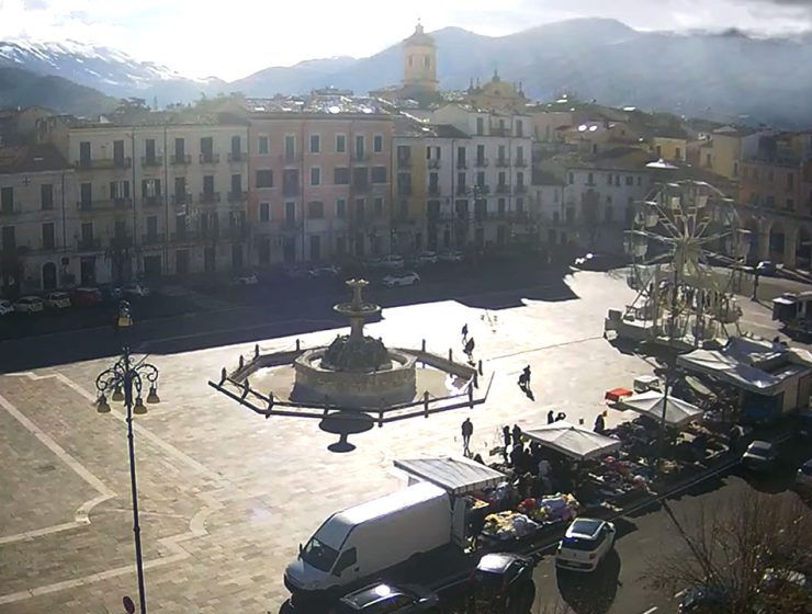 Ruota Panoramica in Piazza Ovidio