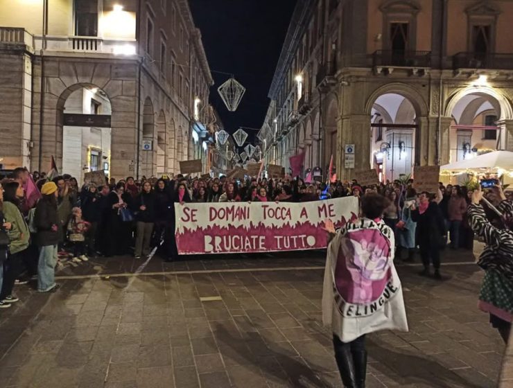 Per Sara per Ilaria per tuttə