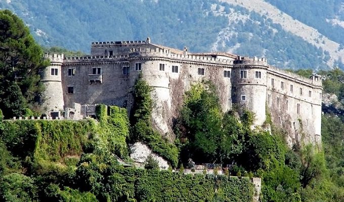 Castello Balsorano Vecchio Abruzzo
