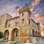 Crecchio, borgo storico con castello ducale e impianto medievale