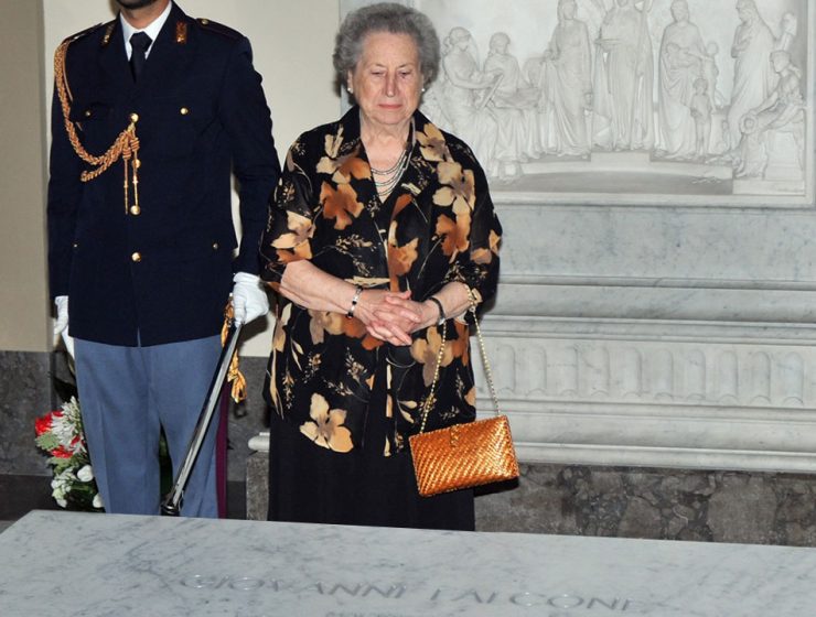 Anna Falcone passione civile