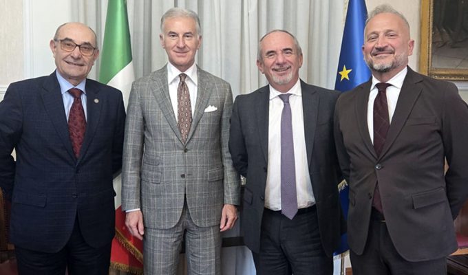 collaborazione tra istituzioni e università