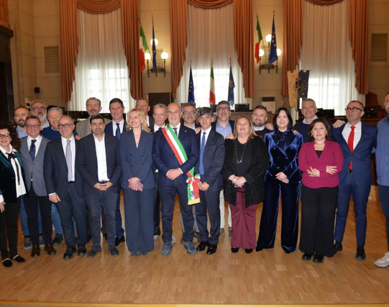 Masci rieletto sindaco Pescara con i consiglieri neoeletti