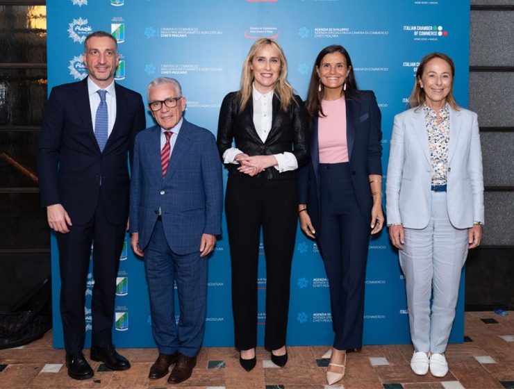 Delegazione Abruzzo turismo Hong Kong strategia durante missione internazionale
