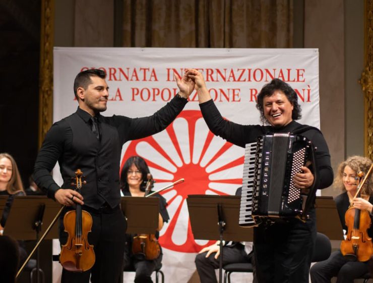 Concerto romanì alla Fenice di Venezia con Gennaro e Santino Spinelli sul palco