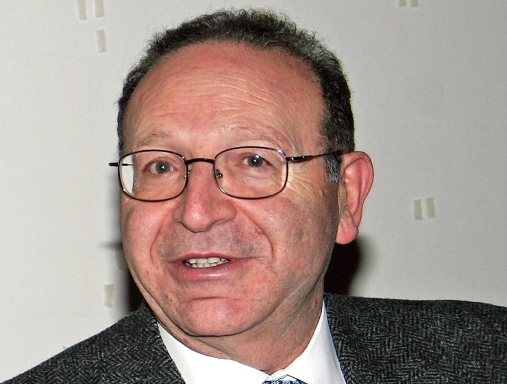 Ritratto del giornalista aquilano Alessandro Orsini.