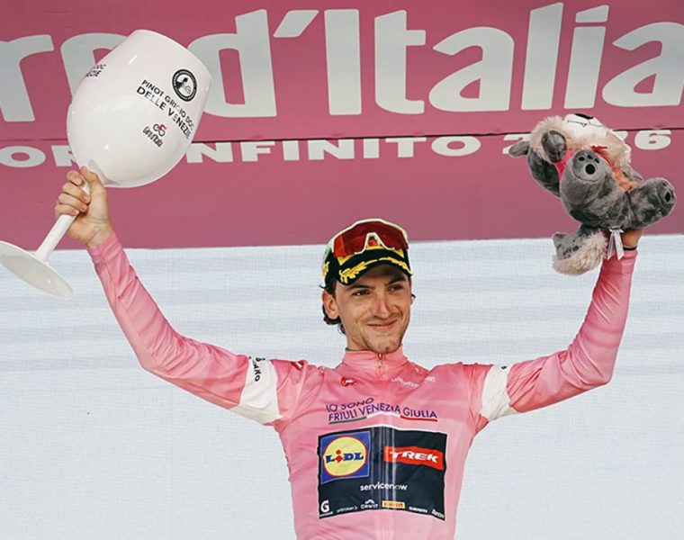 Giulio Ciccone maglia rosa