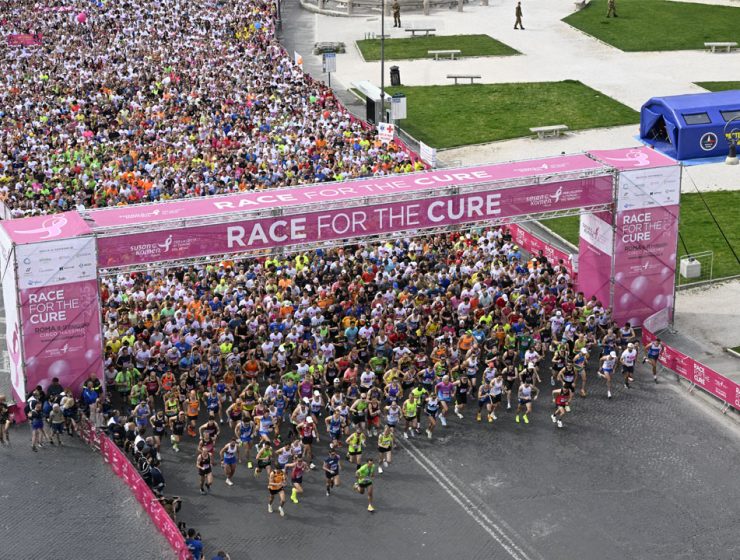Partenza della Race for the Cure 2026 a Roma con migliaia di partecipanti