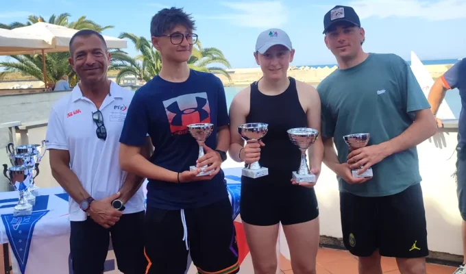 Vela giovanile a Pescara con velisti premiati al Campionato Zonale Multiclasse