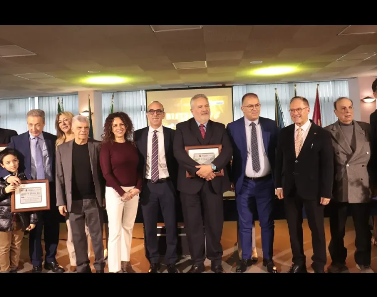 Chirurghi d’Abruzzo premiati con Il Bisturi Doc nella sala consiliare di Montesilvano