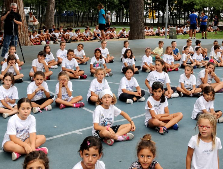 Graduatorie progetto sportivo estivo a Pescara con bambini durante un’attività del campus
