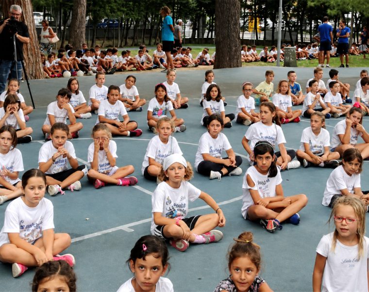 Graduatorie progetto sportivo estivo a Pescara con bambini durante un’attività del campus