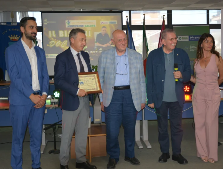 Il Bisturi Doc a Montesilvano premia le eccellenze della chirurgia abruzzese nella sala consiliare comunale