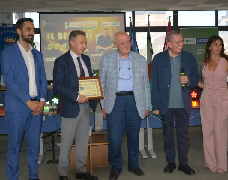 Il Bisturi Doc a Montesilvano premia le eccellenze della chirurgia abruzzese nella sala consiliare comunale