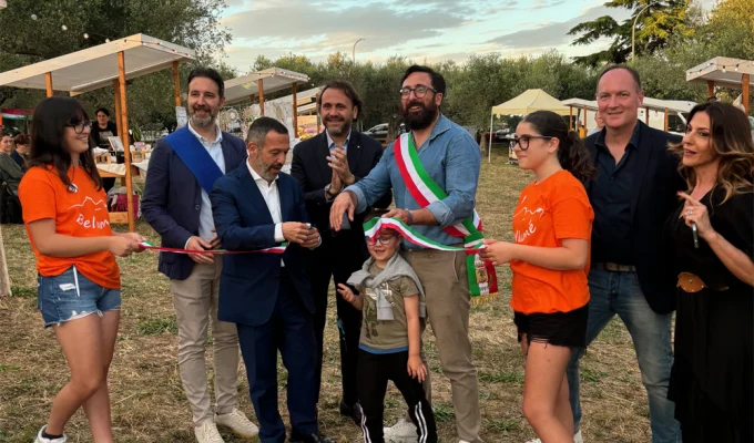 Estate a Città Sant’Angelo, taglio del nastro per l’avvio degli eventi estivi a Villa Cipressi.
