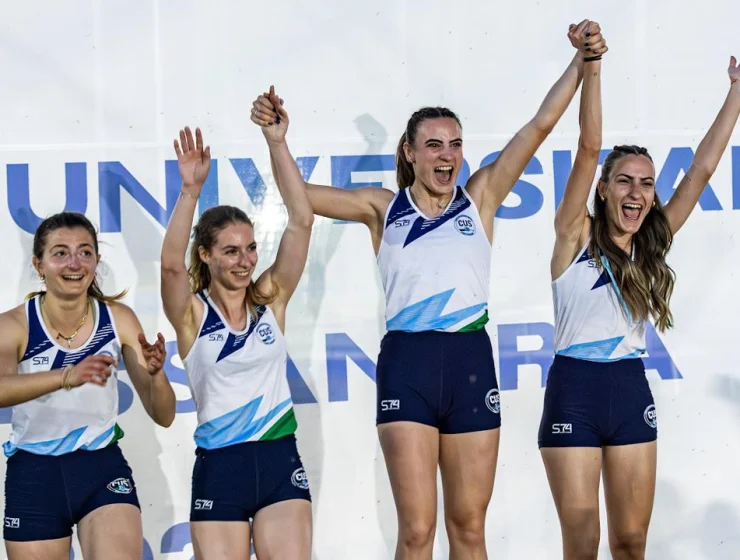 Atlete del CUS Ud’A festeggiano l’esordio CNU con una medaglia nella staffetta femminile 4x100.